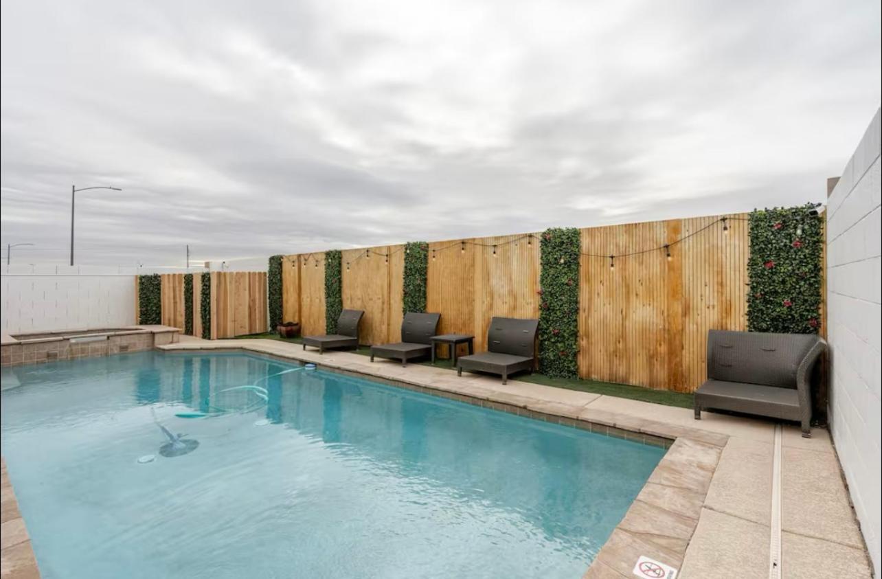 12 Minutes Near Vegas Blvd ! *